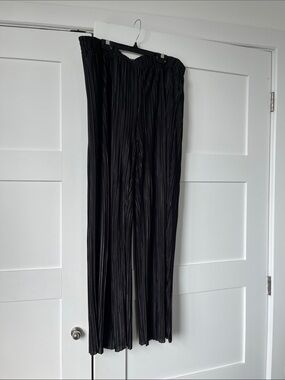TanJay Black Pleated Wide-Leg Pants